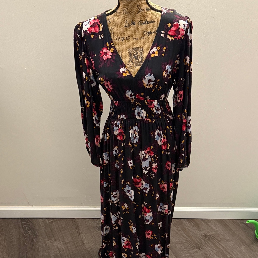 Beautiful Floral long sleeve Gap Dress